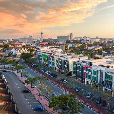 Rocana Hotel Kuantan Bagian luar foto