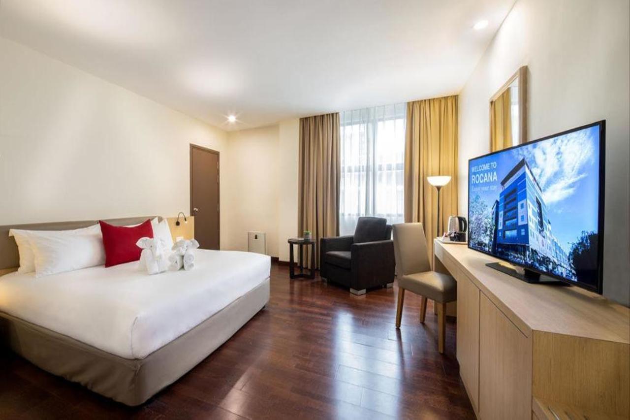 Rocana Hotel Kuantan Bagian luar foto